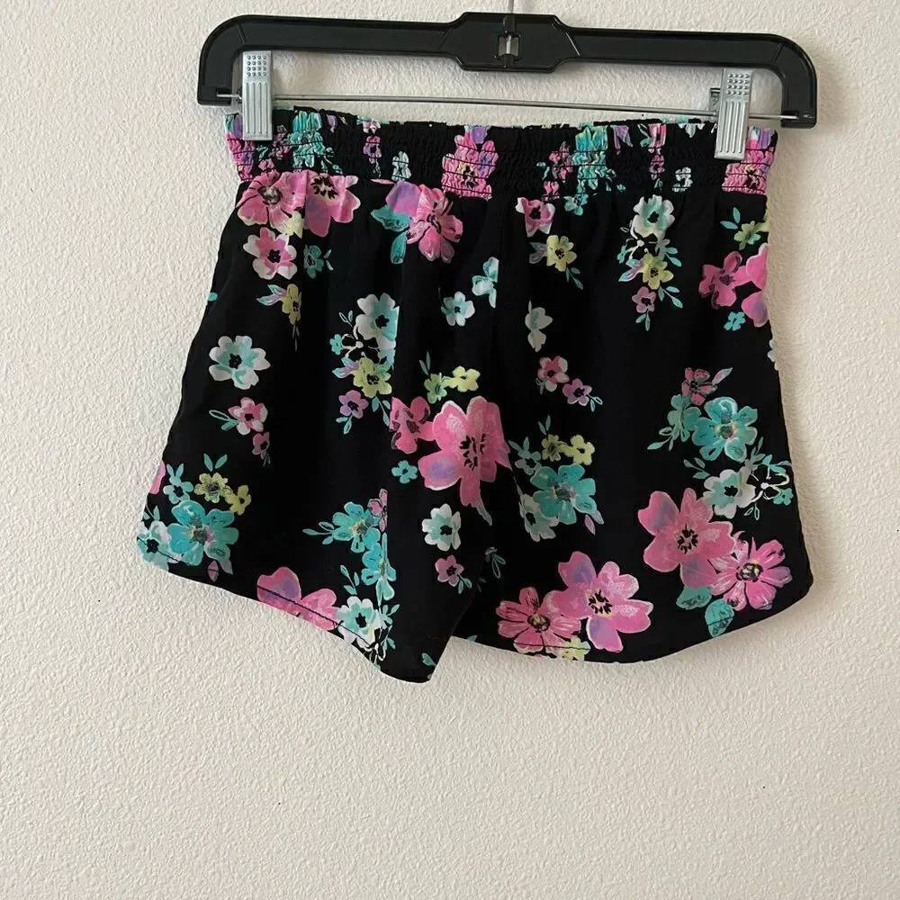 Justice floral Girl’s Short sz 12Y